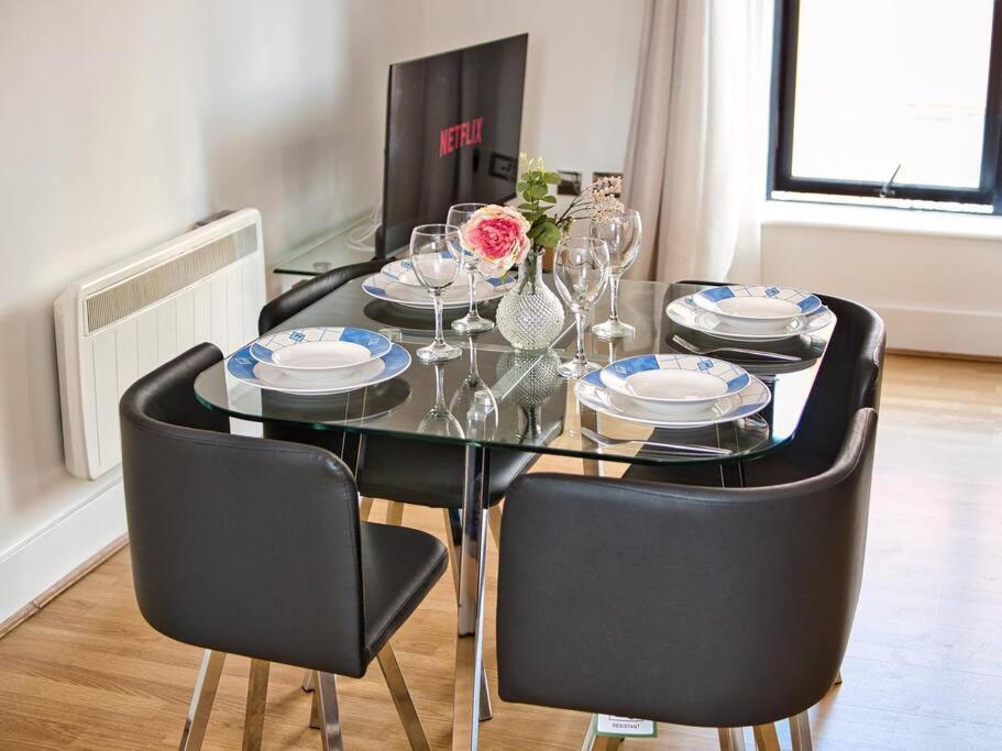 Lovely 1 Bedroom Apartment - Bham City Centre Birmingham Exterior photo